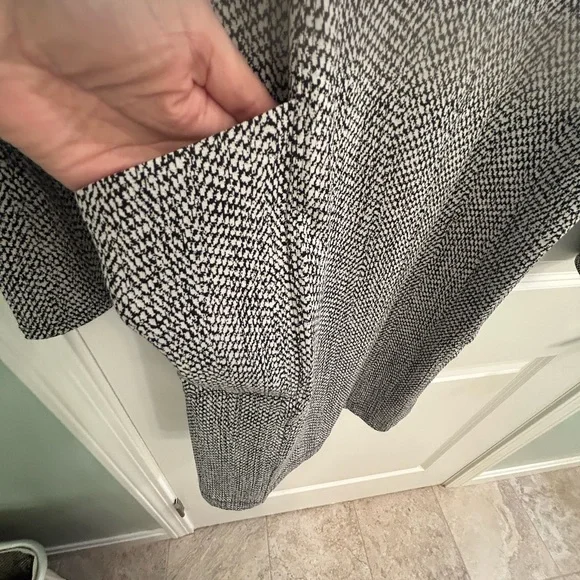 Athleta dress with pockets - Picture 2 of 6